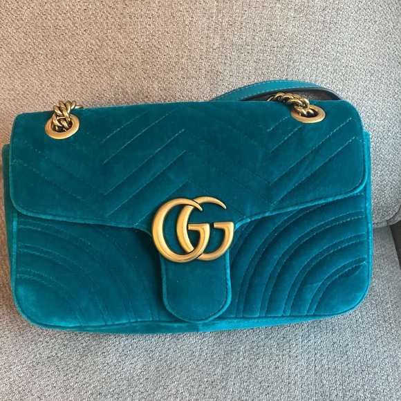Gucci BLUE VELVET GG MARMONT SHOULDER BAG SMALL - Picture 2 of 7